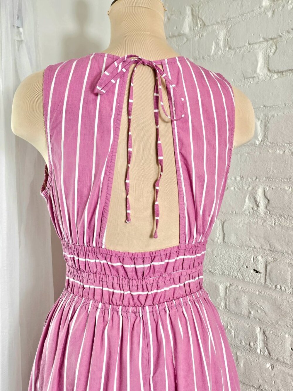 Faithfull The Brand Pink Stripe Smocked Waist Midi Dress Size L Open Back Tie - Picture 8 of 12